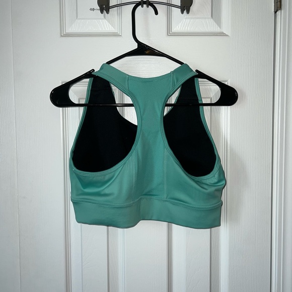 Reebok sports bra - Picture 3 of 3